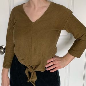Madewell tie-front slight crop woven top.